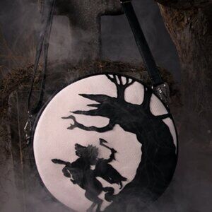 black and (off) white cross body purse from La Femme En Noir 'Sleepy Hollow' col